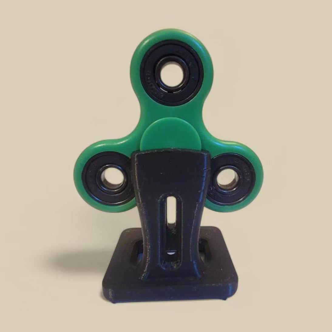Fidget Spinner Stand - Perfect Display Stand for Your Fidget Spinner, Upright Fidget Spinner Holder for Desk Organization, Unique Gift Idea
