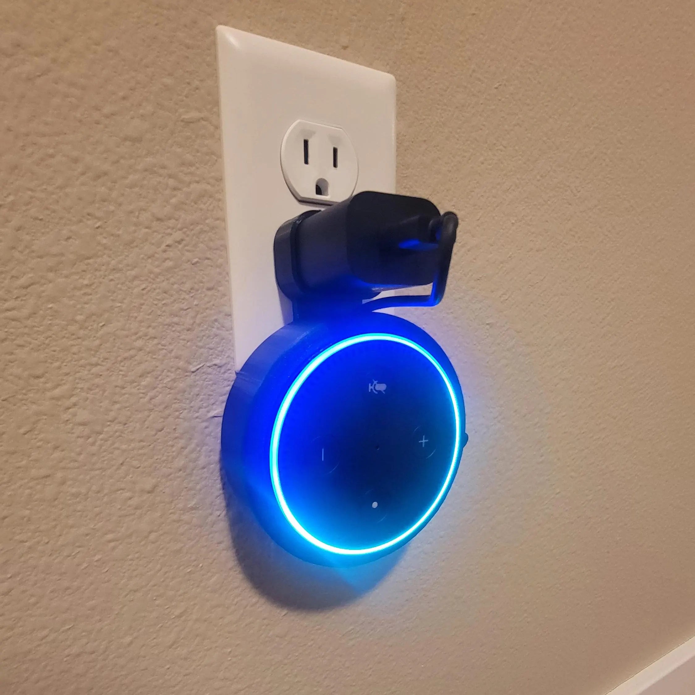 Echo Dot (2nd Gen) Outlet Mount – Wall Plug Holder, Cord Management, Space-Saving Bracket, Dock for Echo Dot & Power Adapter