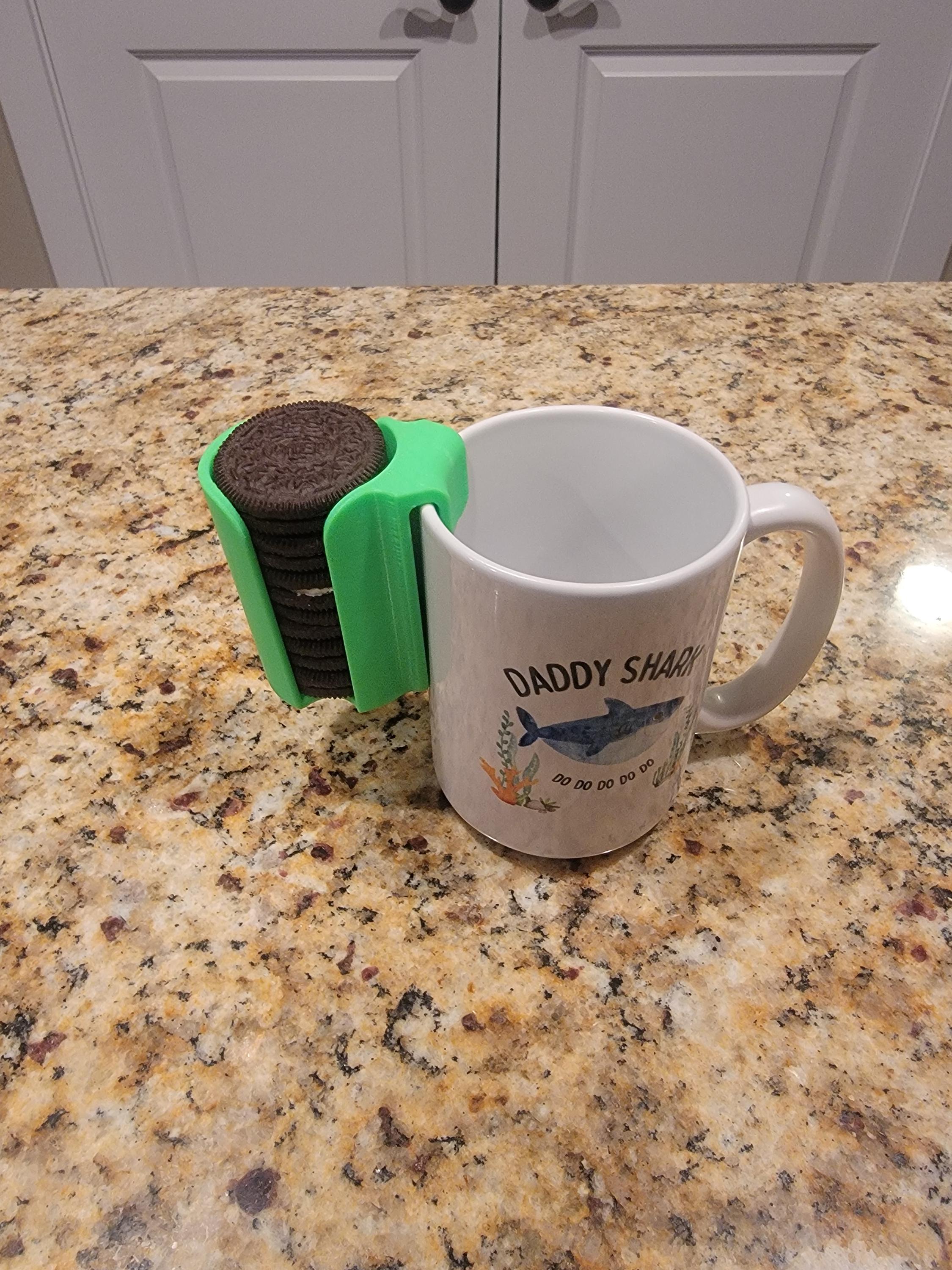 Oreo Dunk Buddy - Mug Sidekick for Dunking Delight!