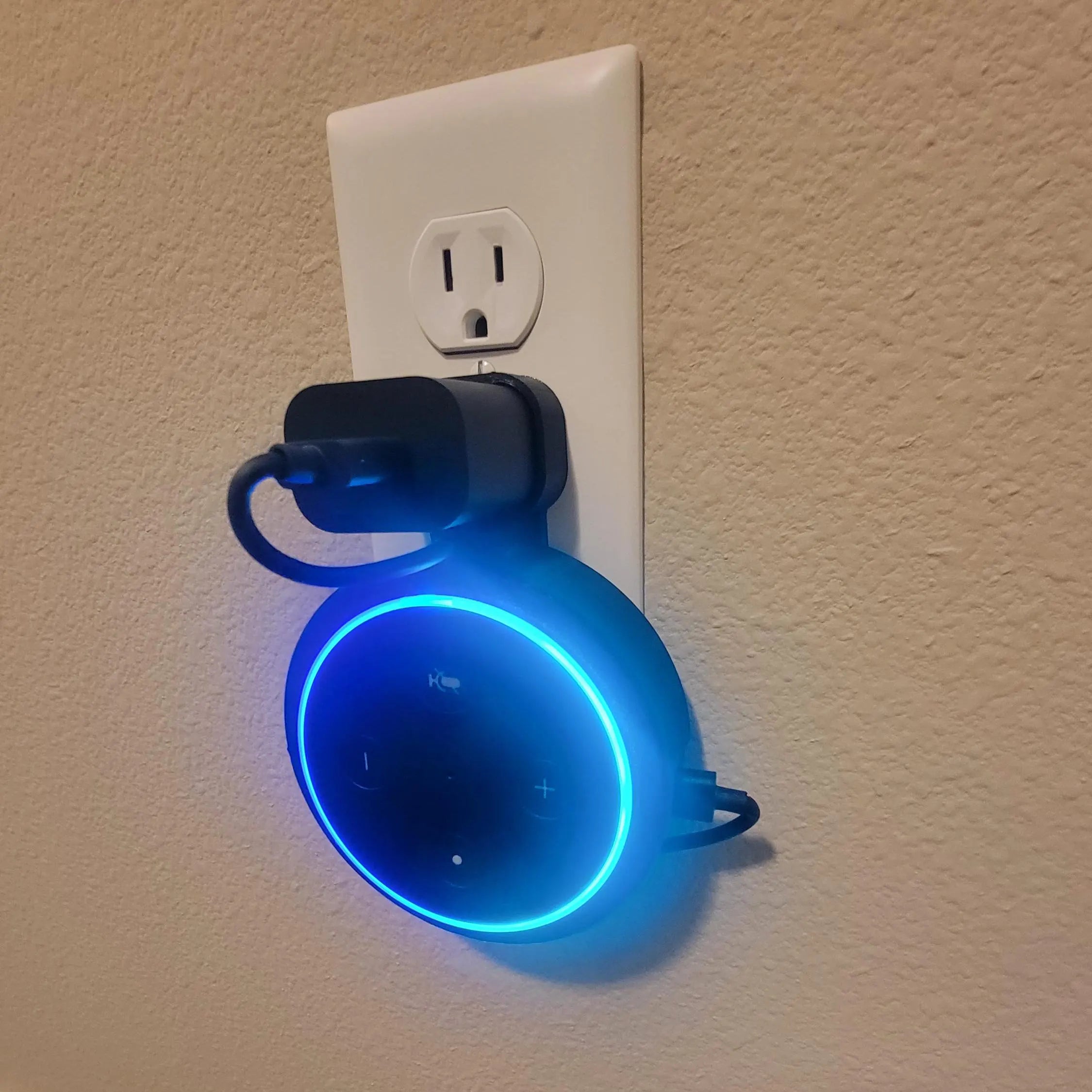 Echo Dot (2nd Gen) Outlet Mount – Wall Plug Holder, Cord Management, Space-Saving Bracket, Dock for Echo Dot & Power Adapter