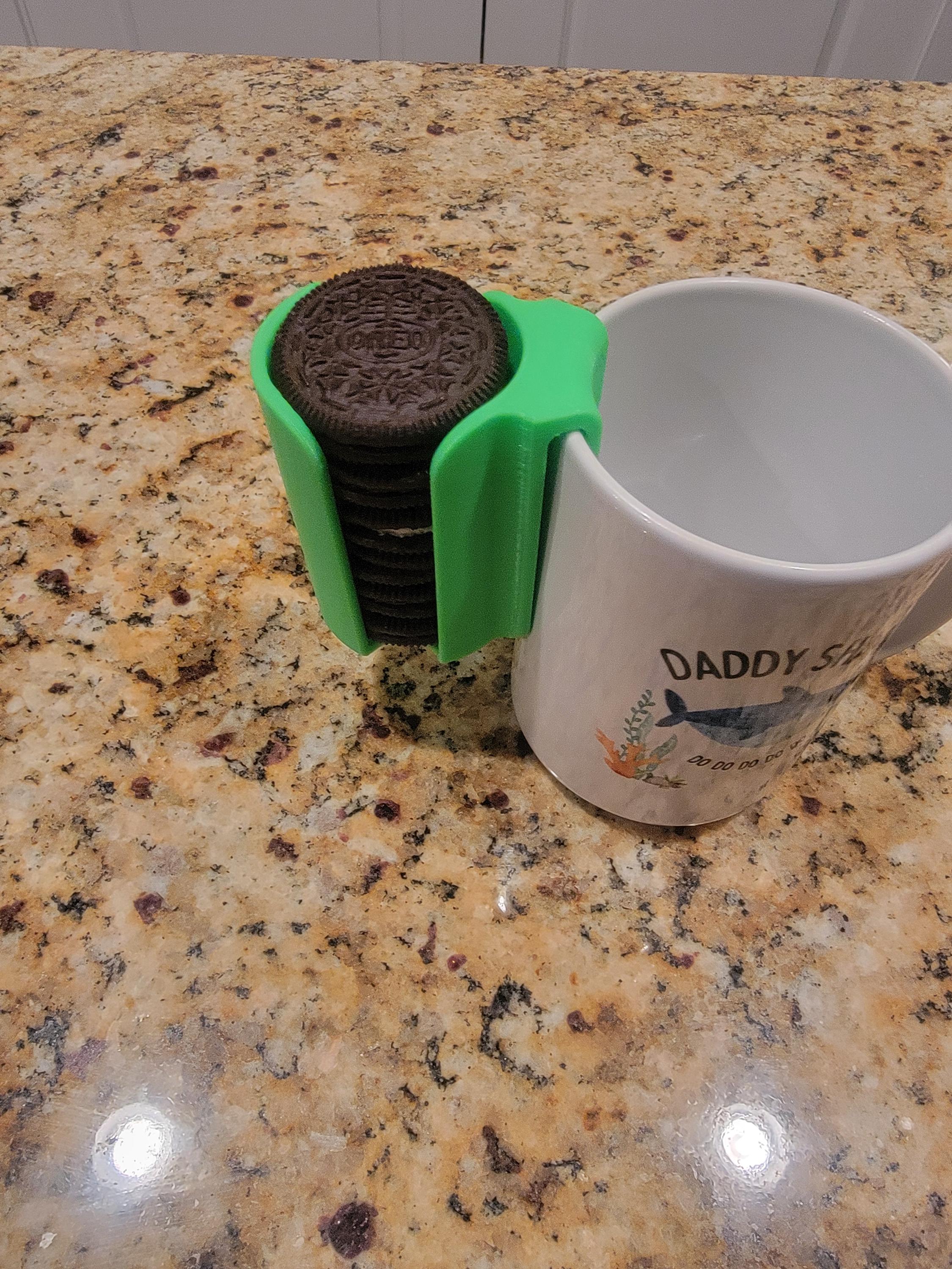 Oreo Dunk Buddy - Mug Sidekick for Dunking Delight!