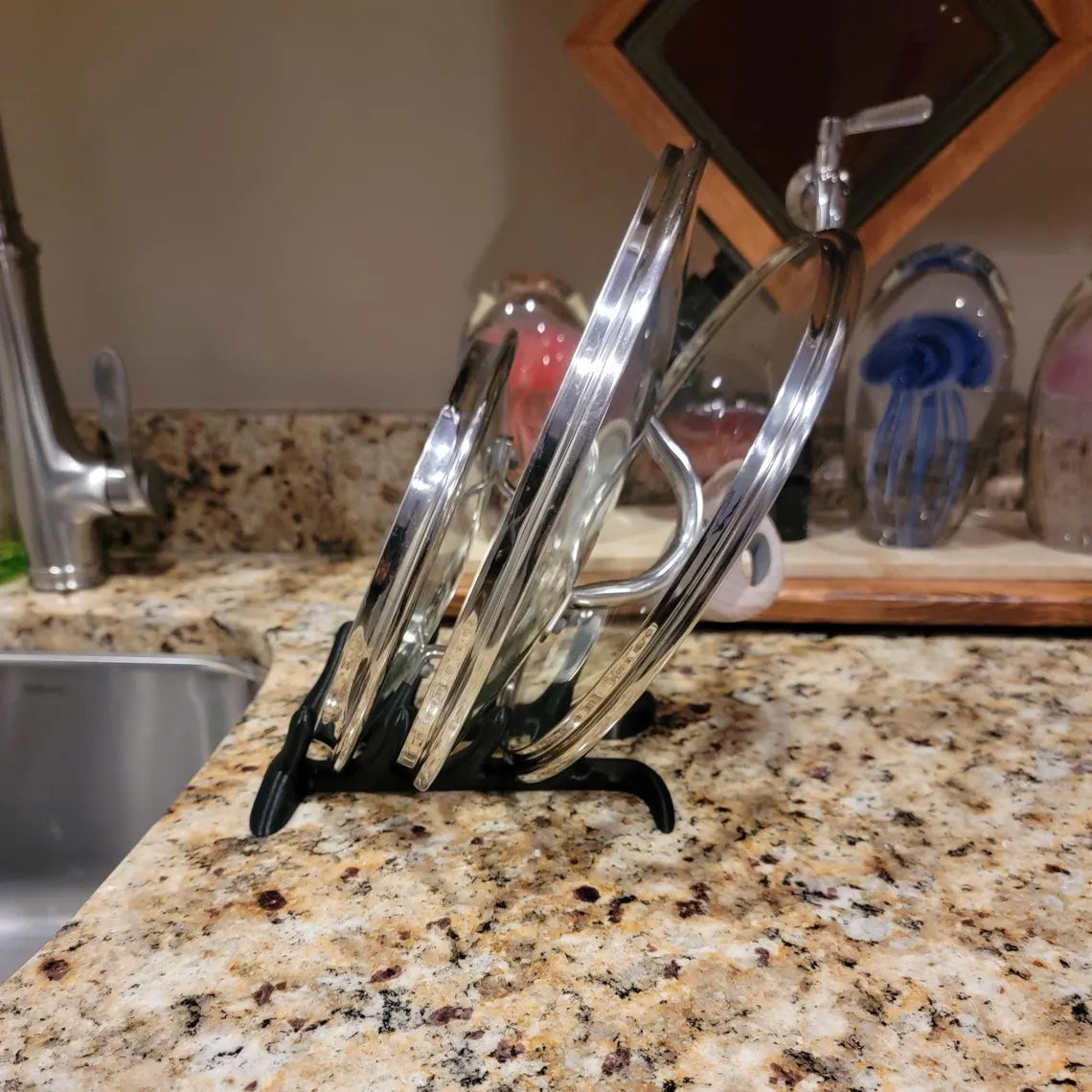 Pot Lid Stand – Kitchen Organizer for Lids and Plates – Works as a Mini Drying Rack, Too!