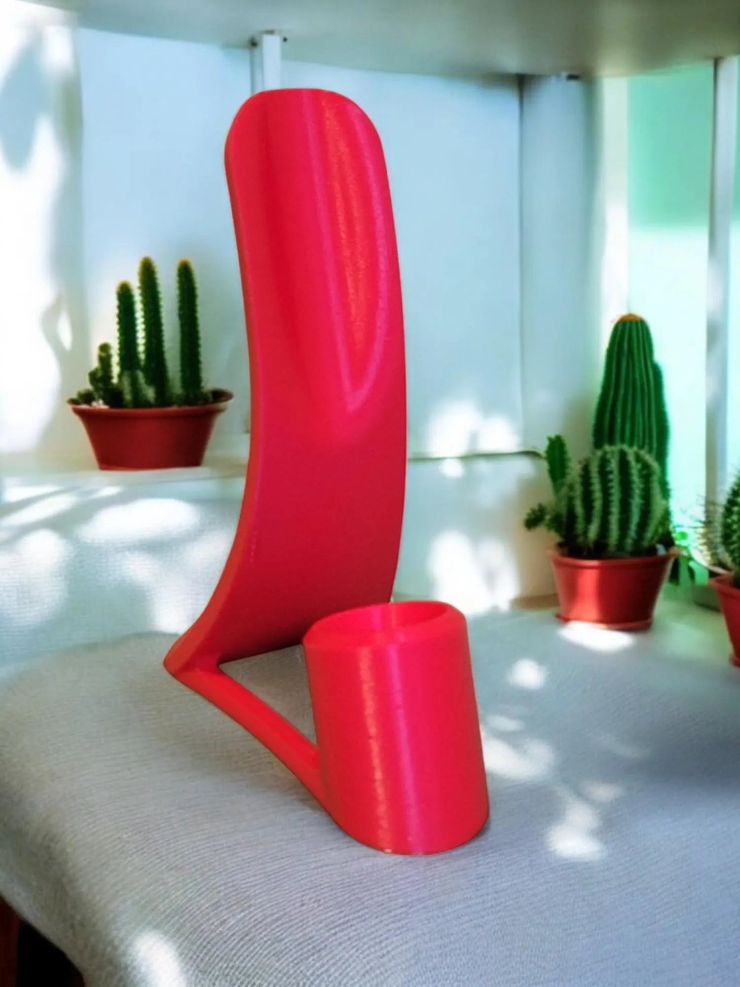 Pen Spinning Pen Stand - Modern Display for Your Fidget Masterpiece!