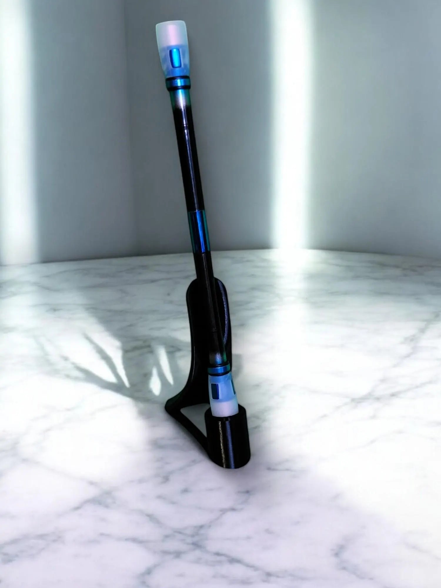 Pen Spinning Pen Stand - Modern Display for Your Fidget Masterpiece!