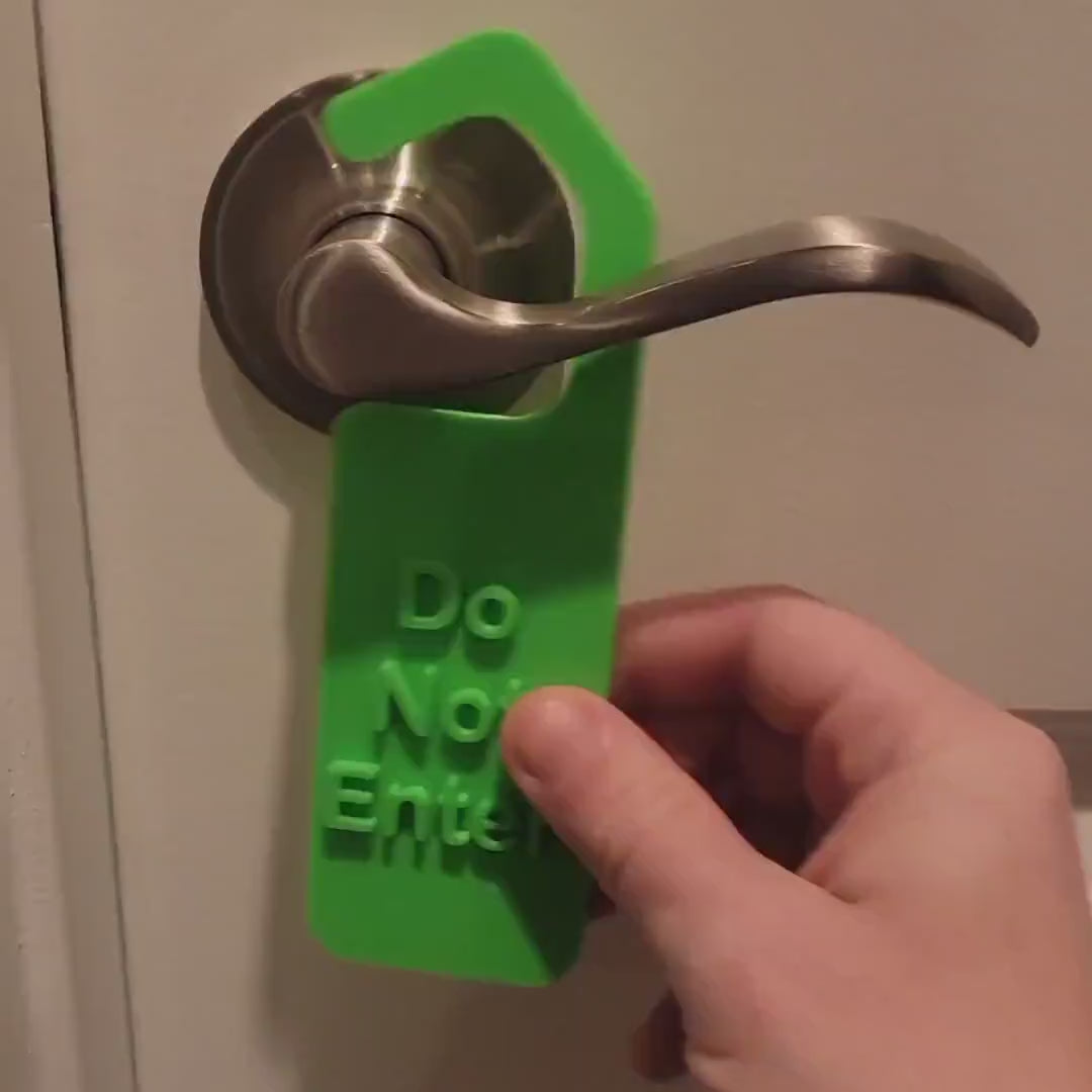 Do Not Enter Door Hanger Sign – Privacy Door Sign for Office, Bedroom, Dorm, Work, Studio – No Entry Warning Sign for Doorknob